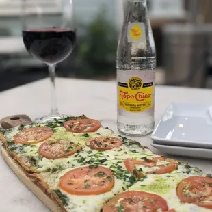 Margherita flatbread ($2 off during happy hour)