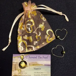 Purchase comes in a cute pouch with a business card