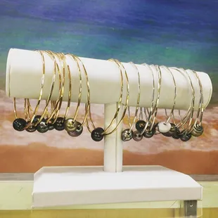 Bangles With tahitian pearls