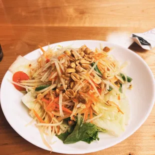 Som Yum (Papaya Salad)