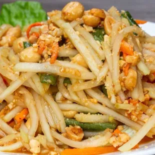 food, ramen and noodles