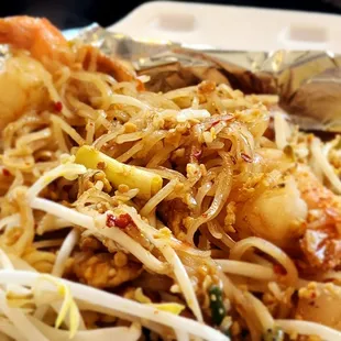 T1. Pad Thai