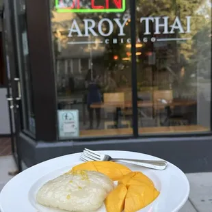 Mango and Sweet Sticky Rice