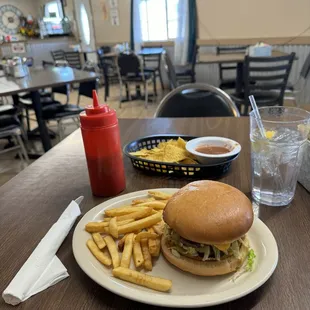 Green Chile Cheeseburger