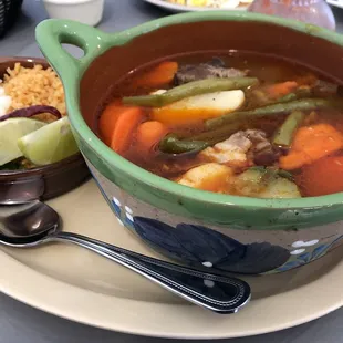 Caldo de Res