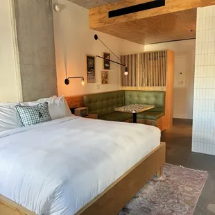 Comfy bed and clean room