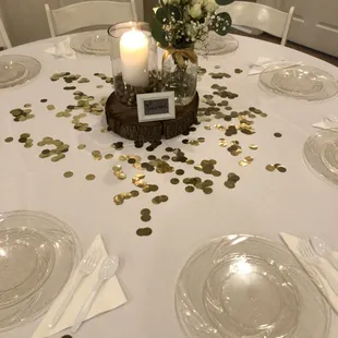Simple table decor