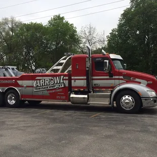 Arrow Towing | Council Bluffs, IA | Heavy Duty Towing | Heavy Hauling | Emergency Roadside Assistance | 712-323-7907