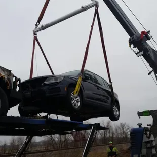 Arrow Towing | Omaha, Nebraska | Heavy Duty Towing | Heavy Hauling | Emergency Roadside Assistance | 402-553-1700