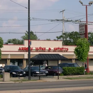 Arrow Wine &amp; Spirits, Oakwood