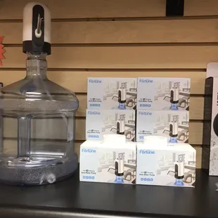 Wireless electric pump water dispensers. No battery required. Can setup any where in the house, outdoor party, events, or camping.