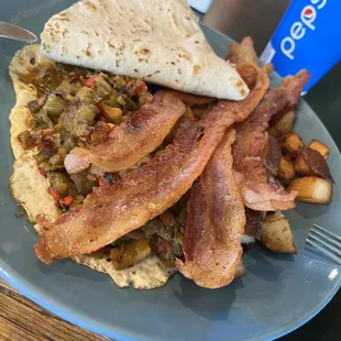 2 egg breakfast with bacon