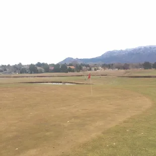 The 6th hole on the Dam 9