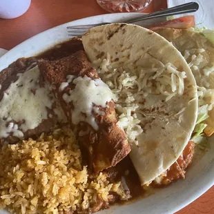 Enchilada alil dry but not bad