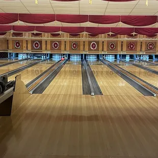 Bowling lanes