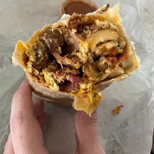 Super breakfast burrito
