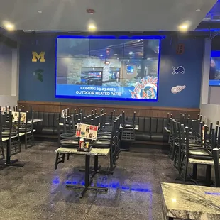 Over 70 HD TV&apos;s &amp; THREE Video Walls