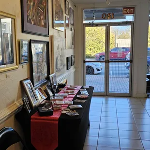 Art in Art Central Gallery in Hampton, Virginia