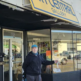 Joe Skelly resident artist at Art Central Gallery Hampton, Virginia