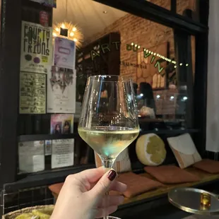 Brut Cava 2019 - Biutiful (and outdoor seating)