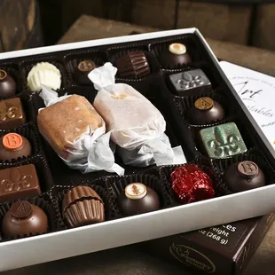 Our Store Sampler: 8 different Small-batch Bourbon Truffles™, plus caramels, Chimères™ and Modjeskas. Something for everyone!