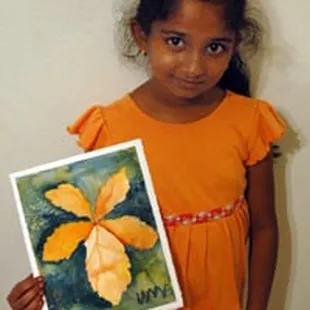 Uma&apos;s leaf painting
