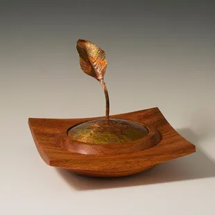 Lidded box by Bob Anderson