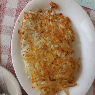 Hashbrowns fill up the whole plate!!!