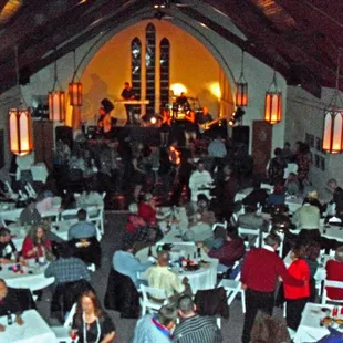 We can host some big groups and big parties.