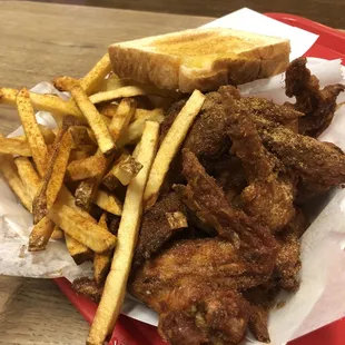 8 wing dinner.  Damn fine chicken