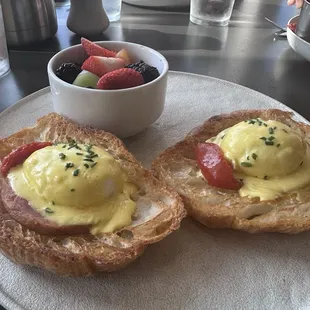 Eggs Benedict