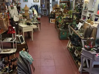 Vivily Vintage & Handmade