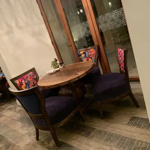 table and chairs