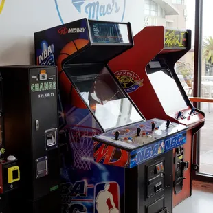 Vintage arcade games