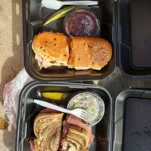 Reuben at the bottom. Twisted seester at the top.