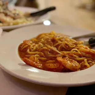 Spicy shrimp pasta