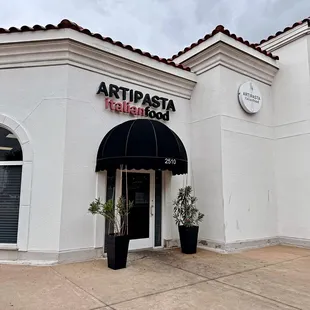 the front entrance of a restaurant