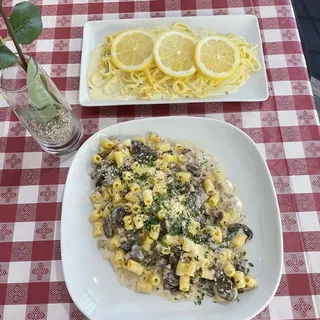 Penne Creamy Sausage and Mushrooms