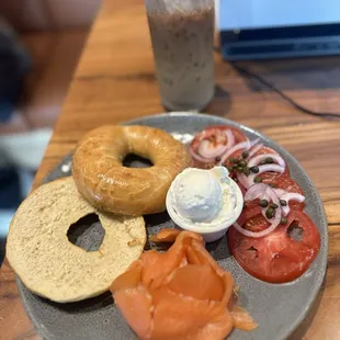 $6 lox bagel