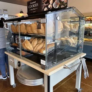 Bolillos display