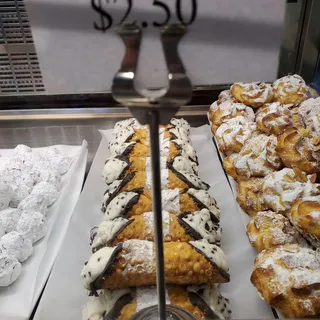 Cannoli