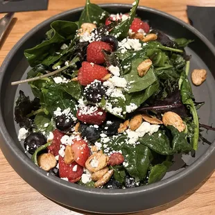 Berry and nut salad