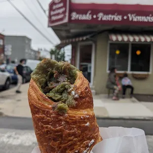 Pistachio Croissant