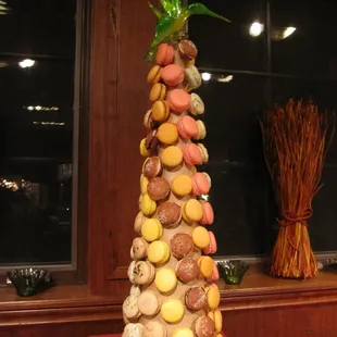 macaron pyramid by chef ALEX