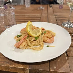 Shrimp linguini - Italian main course