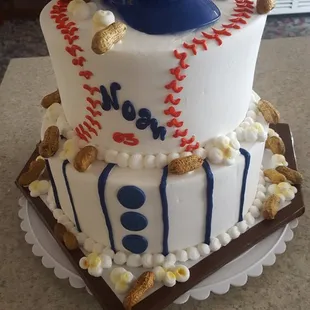 KC Royals 2-tier cake