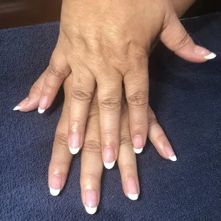 Artistic Nails I recommend Samantha for a good manicure and pedicure.