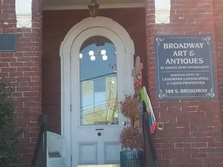 Broadway Art and Antiques