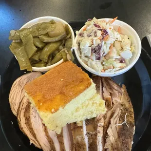 Smoked chicken, green beans and coleslaw