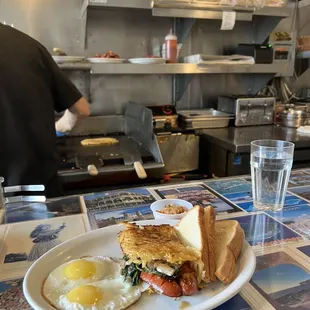 Hot link Hashbrown sandwich